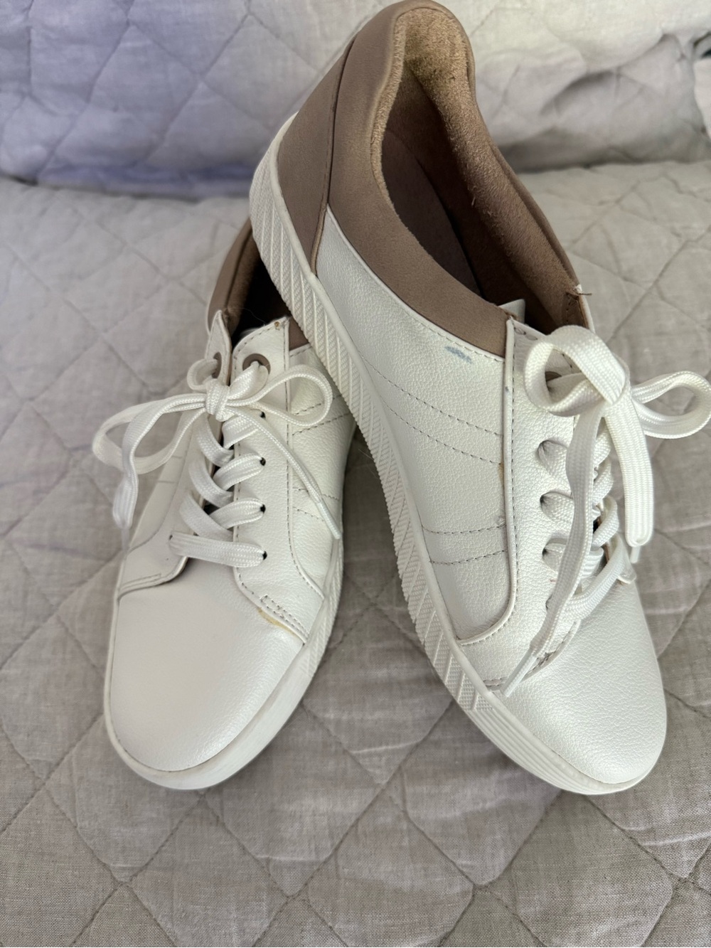 Naturalizer Taupe Sneakers
